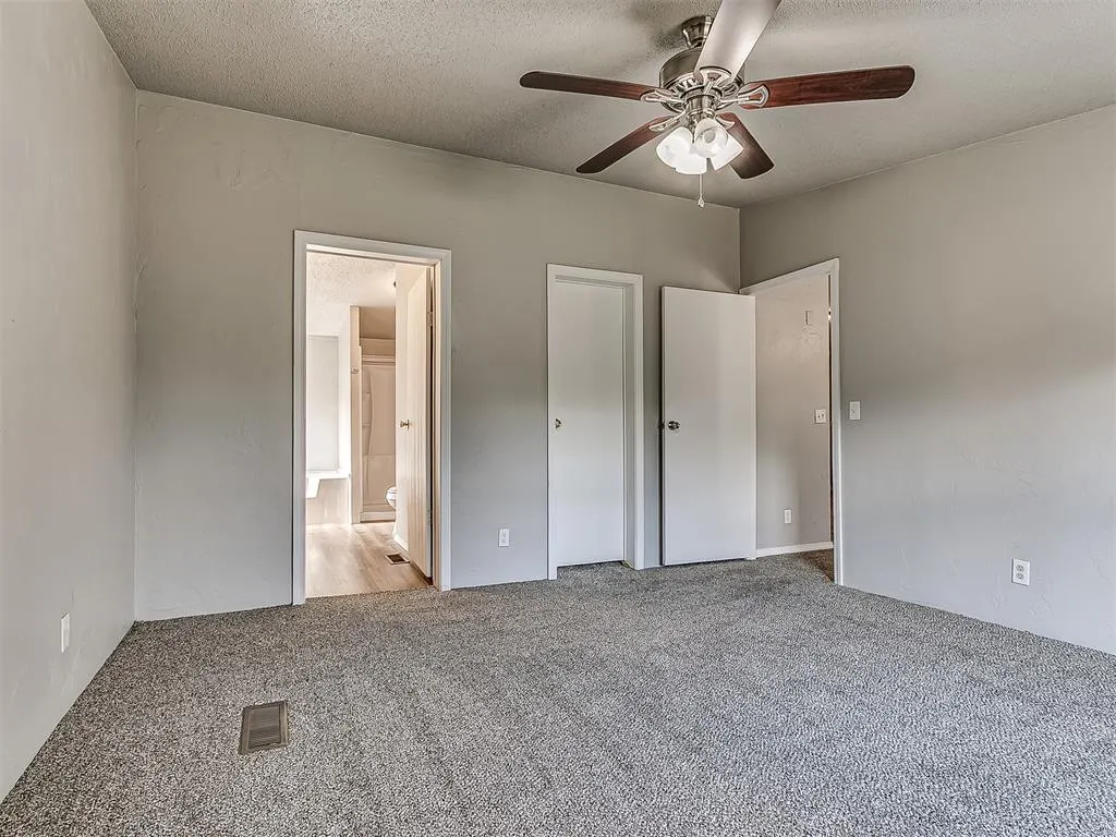 Photo 36 — 10300 Liberty Oak Drive, Oklahoma City, OK 73165