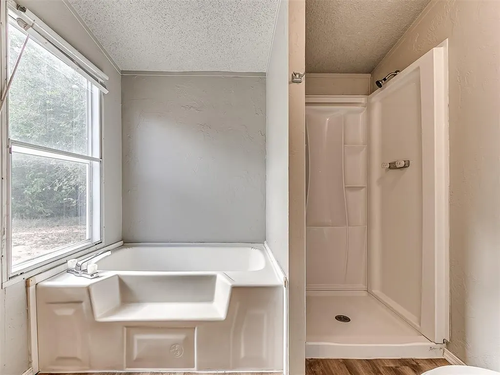 Photo 37 — 10300 Liberty Oak Drive, Oklahoma City, OK 73165