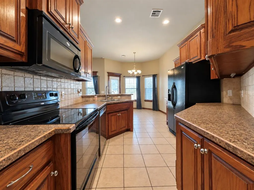 Photo 14 — 6109 Callahan Way, Piedmont, OK 73078