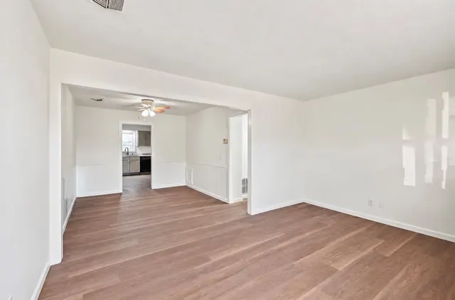 Photo 3 — 3225 SW 39th Street, Oklahoma City, OK 73119