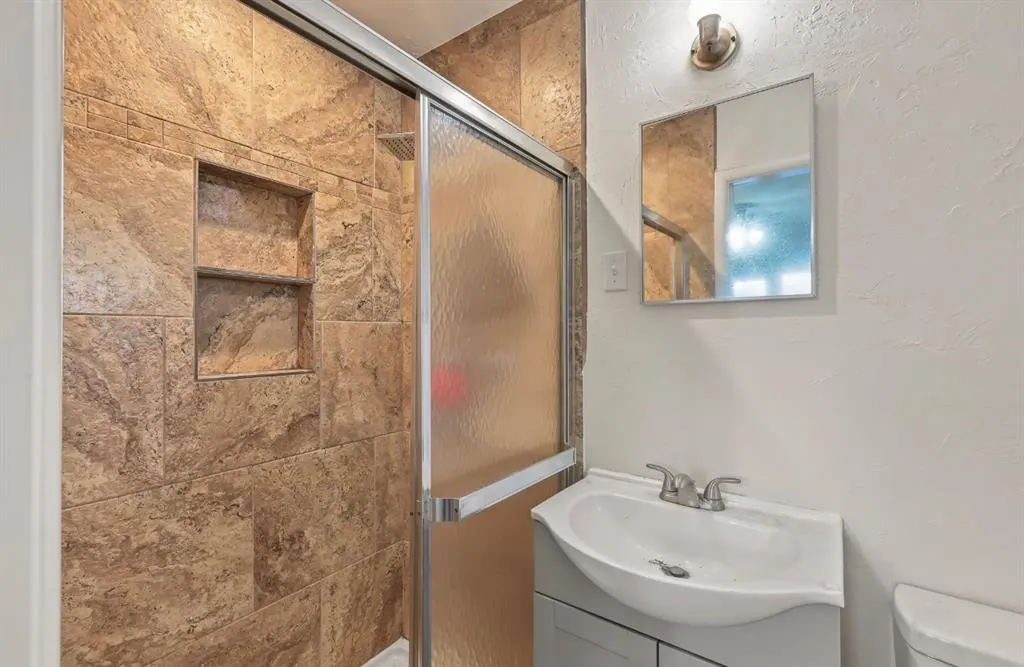 Photo 8 — 3225 SW 39th Street, Oklahoma City, OK 73119