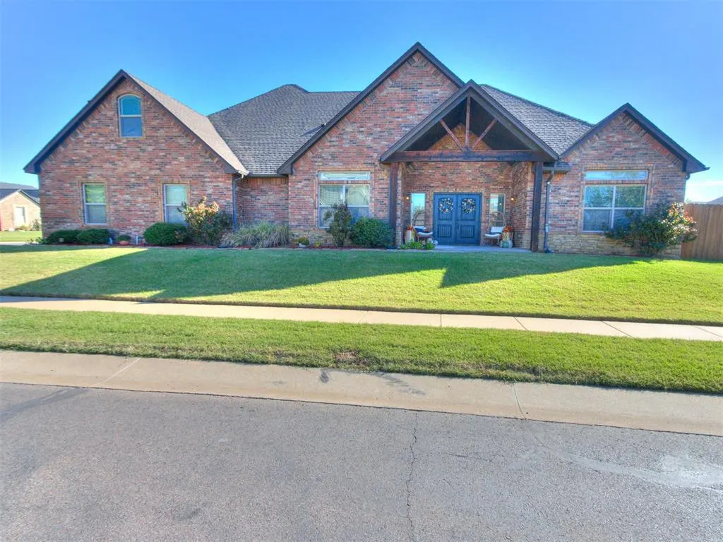Photo 3 — 4712 SW 124th Place, Oklahoma City, OK 73173