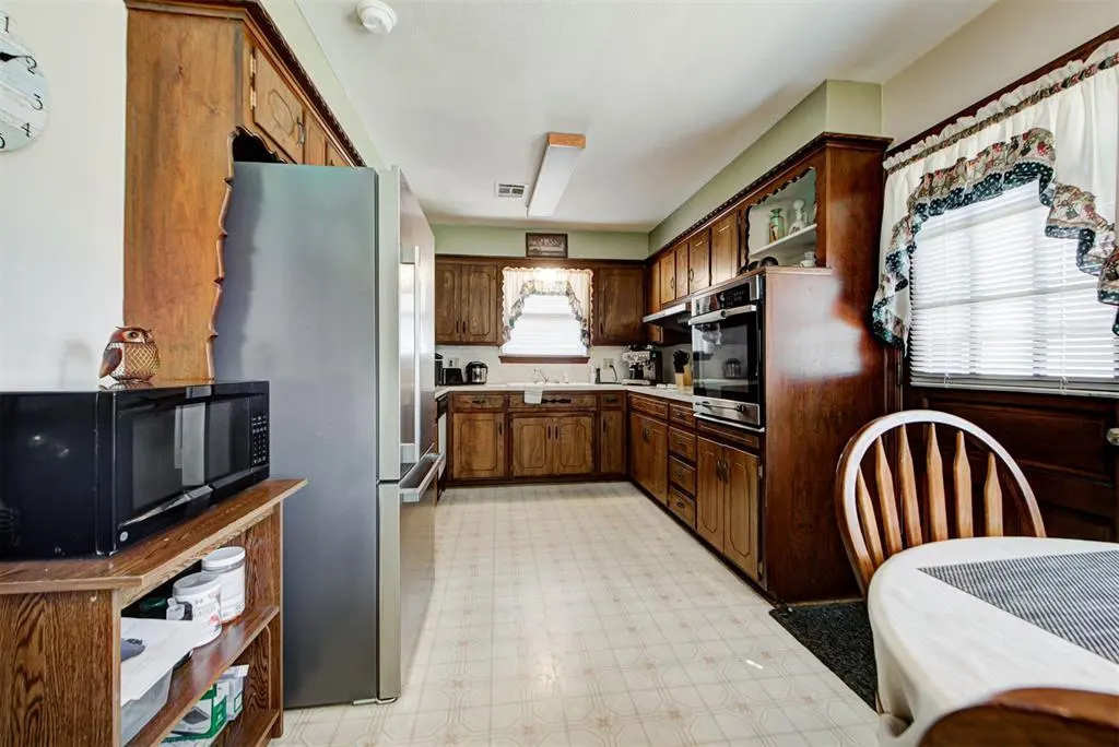 Photo 16 — 3728 N Bryan Avenue, Bethany, OK 73008