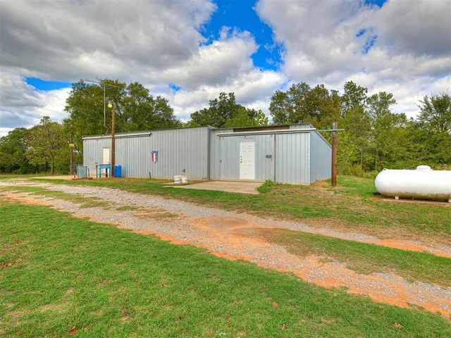 Photo 3 — 12717 NS 3510 Road, Seminole, OK 74868