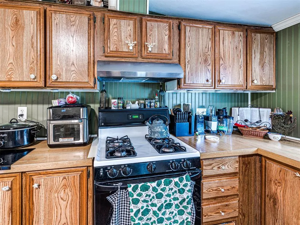 Photo 16 — 12717 NS 3510 Road, Seminole, OK 74868