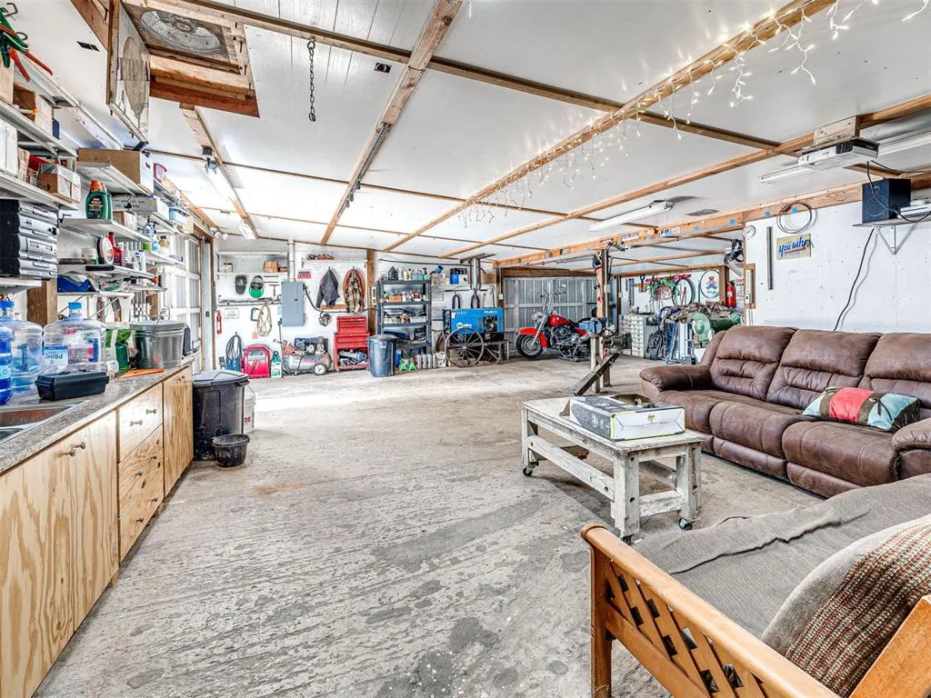 Photo 35 — 12717 NS 3510 Road, Seminole, OK 74868