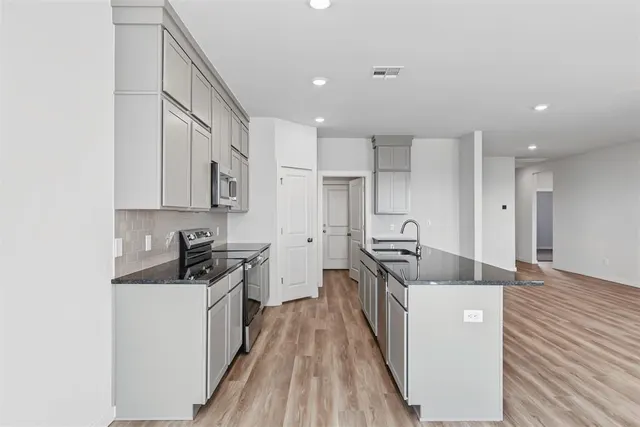 Photo 4 — 8276 Sideoats Trail, El Reno, OK 73036