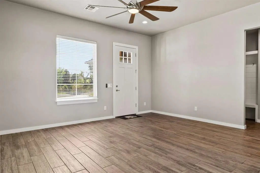 Photo 6 — 17319 290th Street, Washington, OK 73093