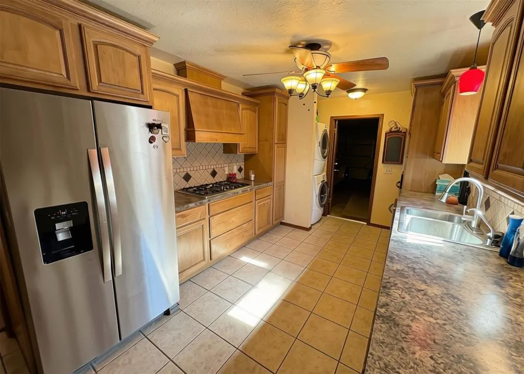 Photo 9 — 211 Magnolia Avenue, Elk City, OK 73644