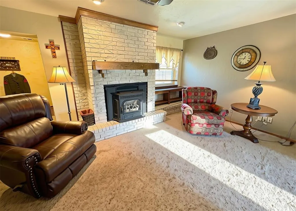 Photo 15 — 211 Magnolia Avenue, Elk City, OK 73644