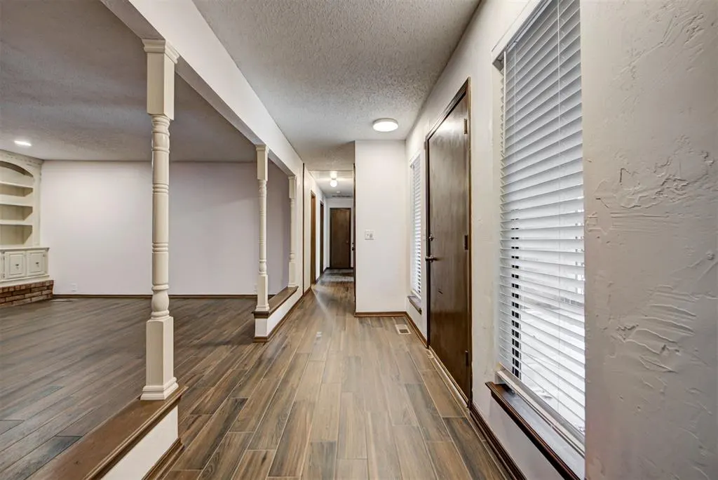 Photo 6 — 11044 Folkstone Drive, Yukon, OK 73099