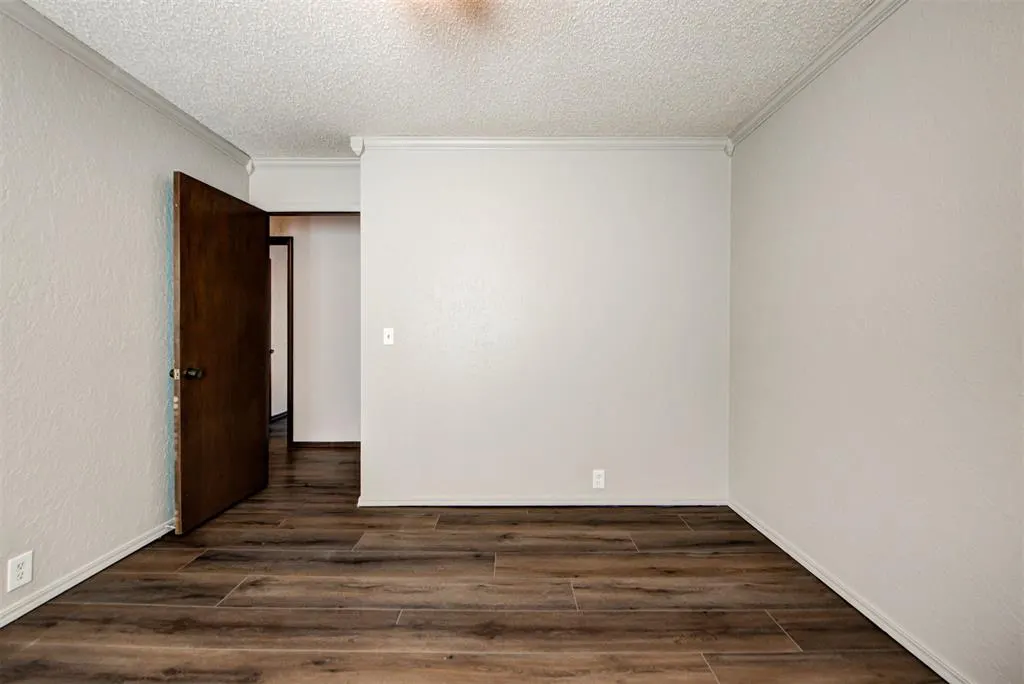 Photo 40 — 11044 Folkstone Drive, Yukon, OK 73099
