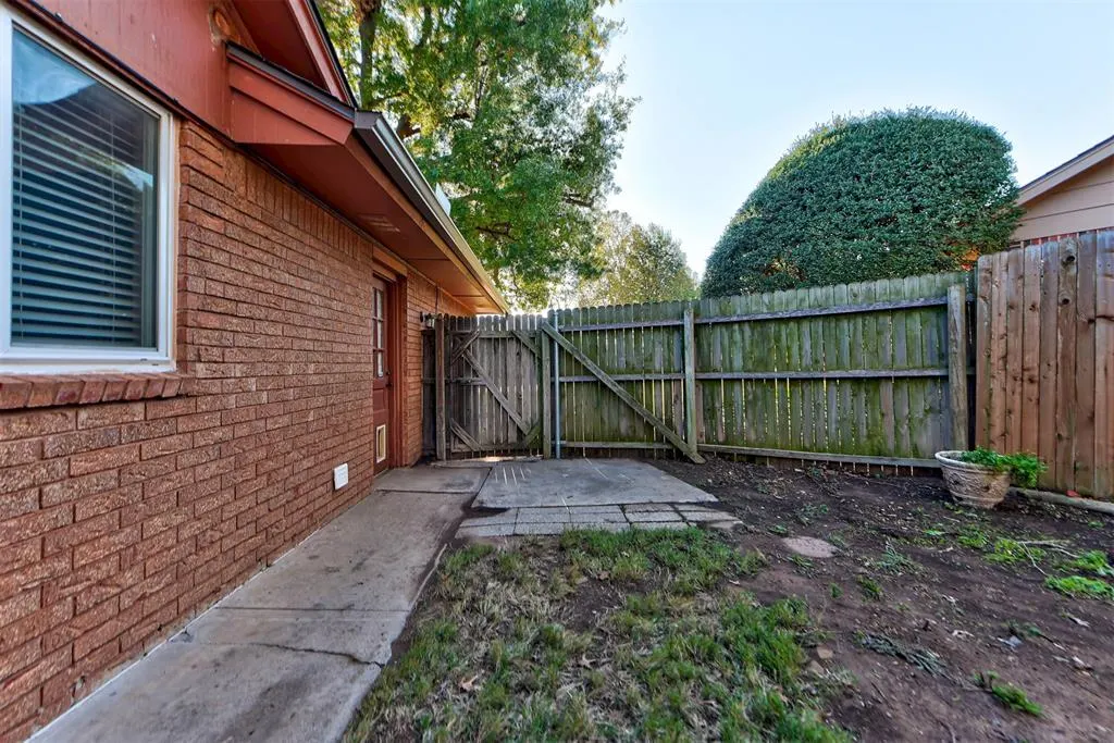 Photo 46 — 11044 Folkstone Drive, Yukon, OK 73099