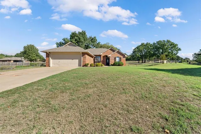 Photo 3 — 5424 Fawn Run, Guthrie, OK 73044