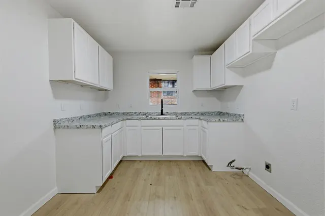 Photo 7 — 1512 NE 46th Street, Oklahoma City, OK 73111