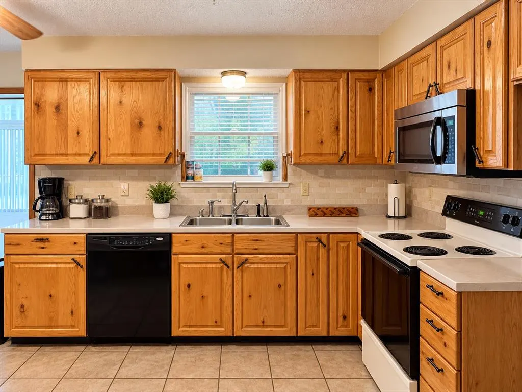Photo 6 — 311 W 29th Avenue, Stillwater, OK 74074