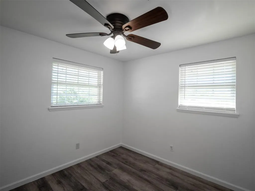 Photo 22 — 305 S Janeway Avenue, Moore, OK 73160