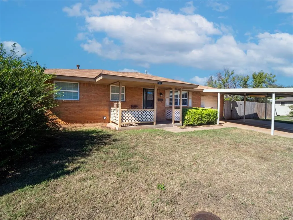 Photo 27 — 305 S Janeway Avenue, Moore, OK 73160