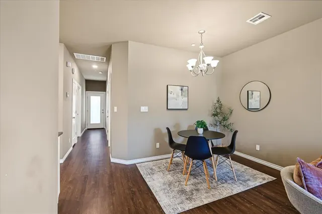 Photo 8 — 909 SW 91st Street, Oklahoma City, OK 73139