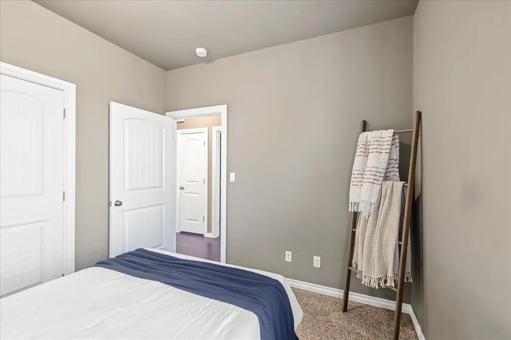Photo 19 — 909 SW 91st Street, Oklahoma City, OK 73139