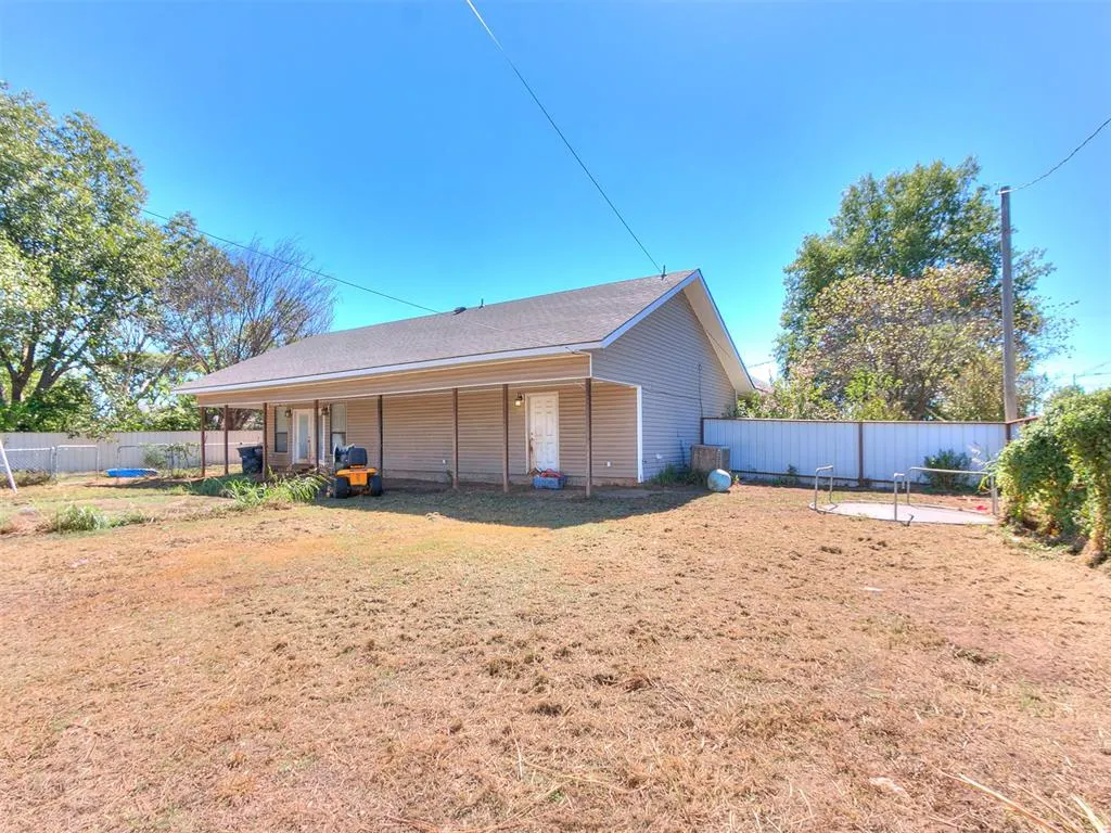 Photo 39 — 601 N McKinley Avenue, Shawnee, OK 74801