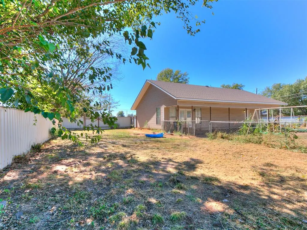 Photo 41 — 601 N McKinley Avenue, Shawnee, OK 74801