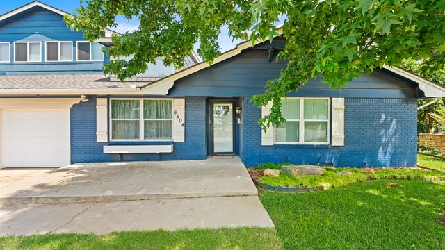 Photo 3 — 6504 N Omaha Avenue, Oklahoma City, OK 73116