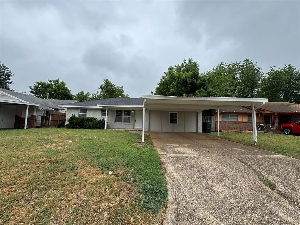 Front exterior — 104 SW 50th Street, Oklahoma City, OK 73109