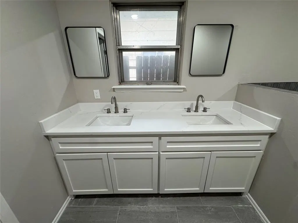 Photo 15 — 104 SW 50th Street, Oklahoma City, OK 73109