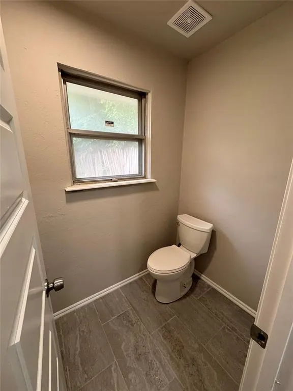 Photo 16 — 104 SW 50th Street, Oklahoma City, OK 73109
