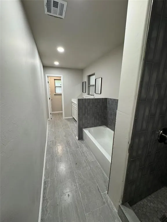 Photo 17 — 104 SW 50th Street, Oklahoma City, OK 73109