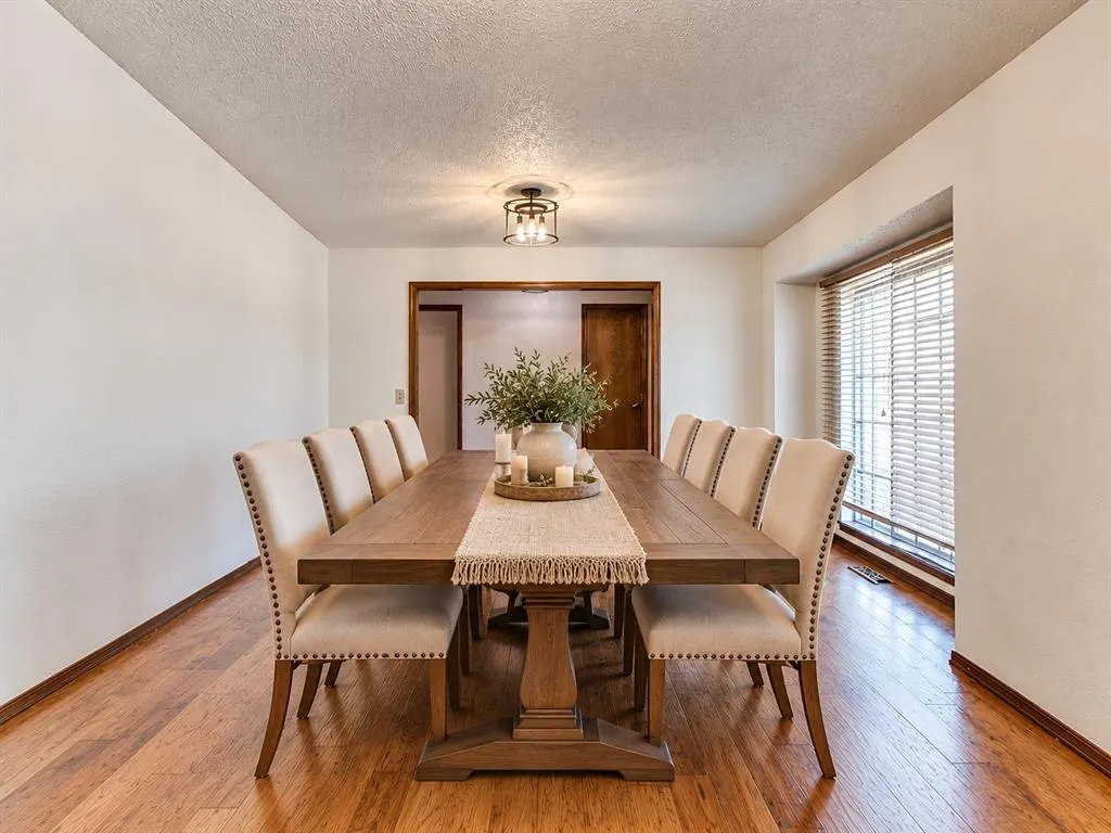 Photo 7 — 11913 Sylvester Drive, Oklahoma City, OK 73162