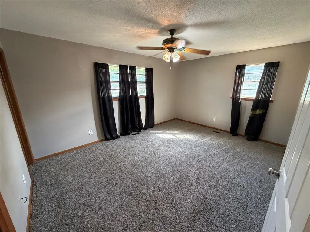 Photo 14 — 202 S Locust Street, Seiling, OK 73663