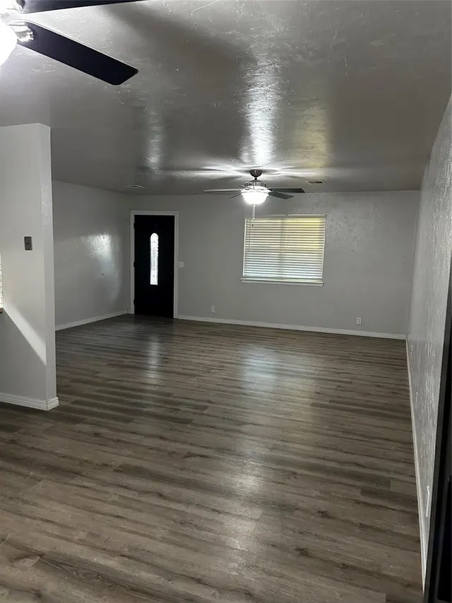 Photo 4 — 212 Vona Street, Fairview, OK 73737