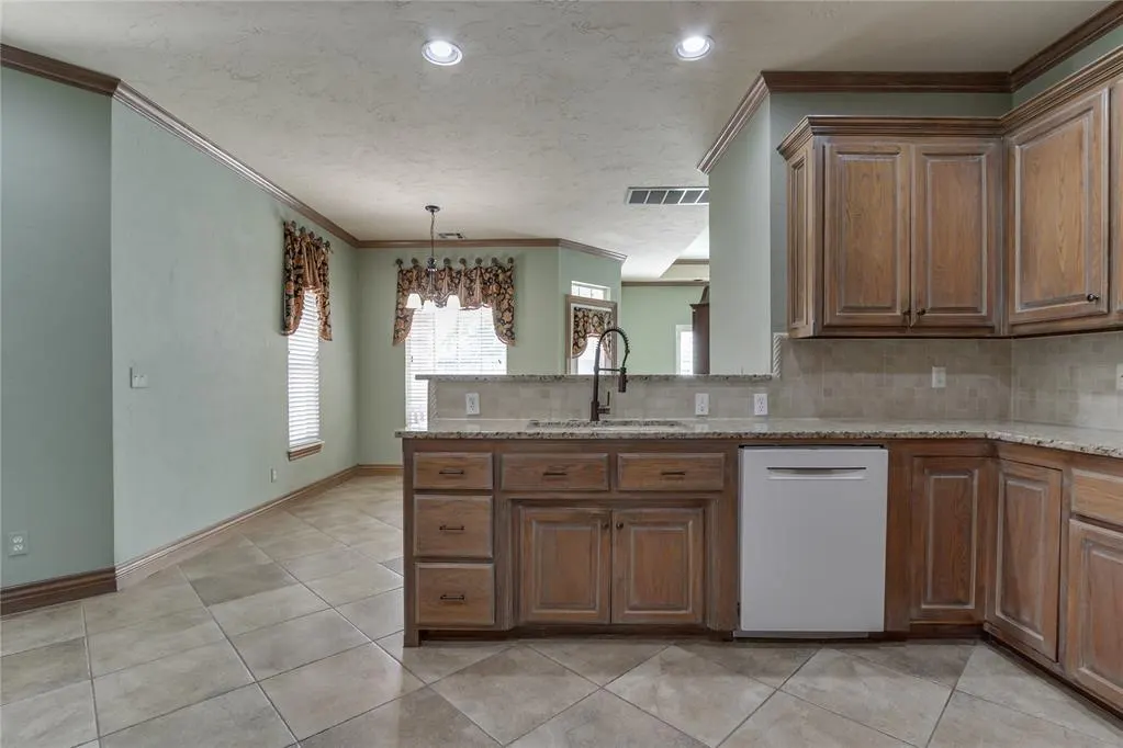Photo 13 — 3020 SW 130th Street, Oklahoma City, OK 73170
