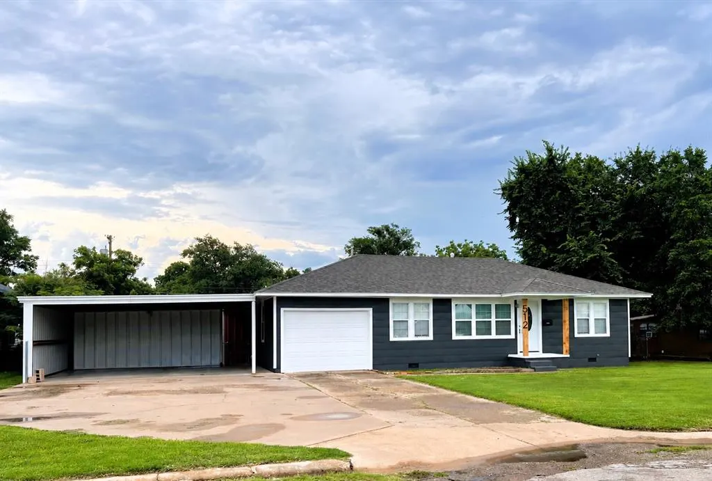 Front exterior — 512 N Randlett Street, Hobart, OK 73651