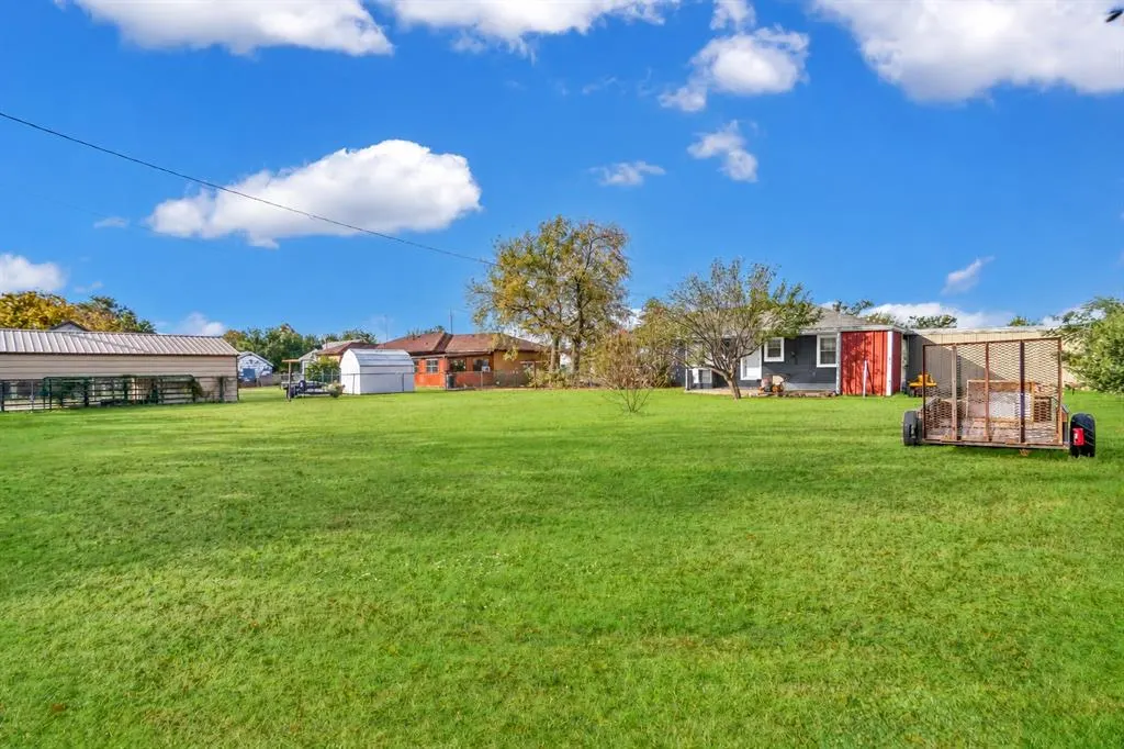 Photo 17 — 512 N Randlett Street, Hobart, OK 73651