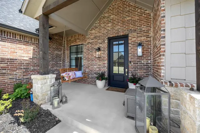 Photo 4 — 705 Maple Hill Road, Norman, OK 73069