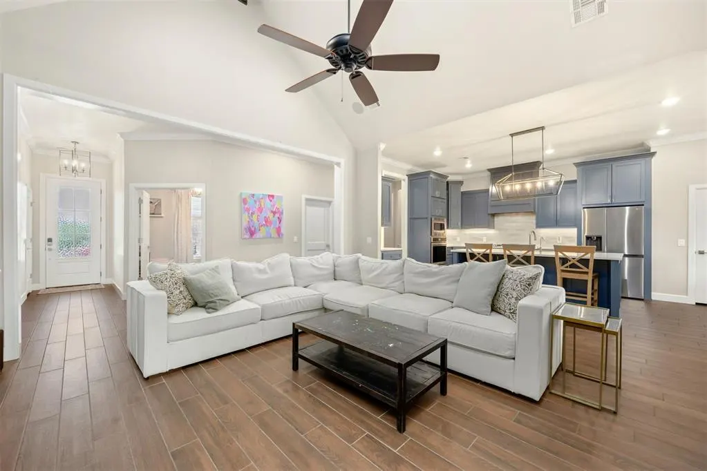 Photo 7 — 705 Maple Hill Road, Norman, OK 73069