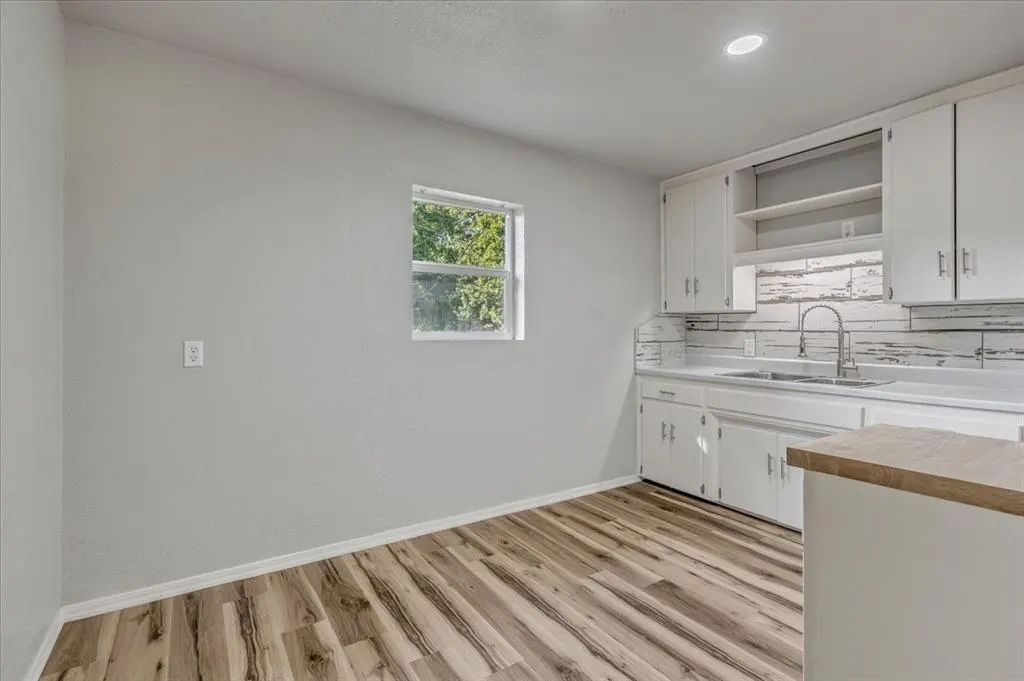 Photo 7 — 1113 S Locust Drive, Midwest City, OK 73110