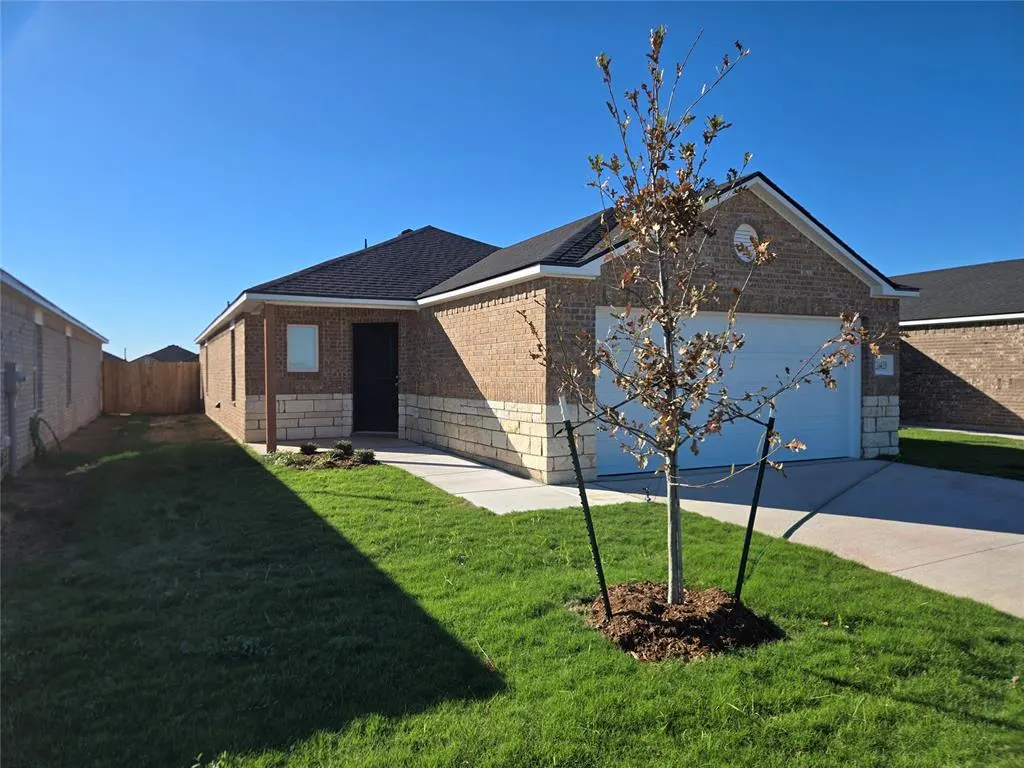 Photo 2 — 20425 Velvet Street, Edmond, OK 73012