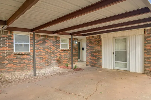 Photo 3 — 4729 Koelsch Drive, Del City, OK 73117