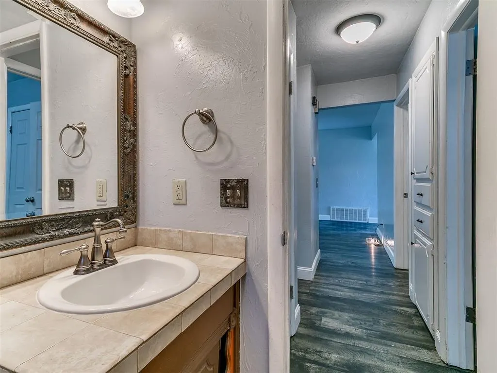 Photo 27 — 1017 NW 28th Street, Moore, OK 73160