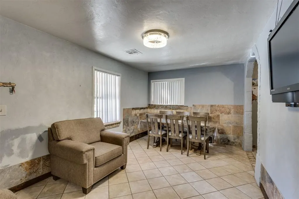 Photo 8 — 3009 SW 25th Street, Oklahoma City, OK 73108