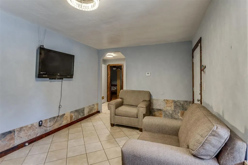 Photo 10 — 3009 SW 25th Street, Oklahoma City, OK 73108