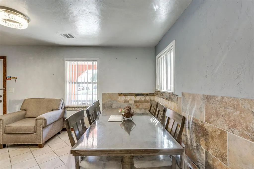 Photo 12 — 3009 SW 25th Street, Oklahoma City, OK 73108