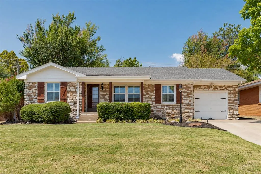 Front exterior — 10013 Ridgeview Drive, Oklahoma City, OK 73120
