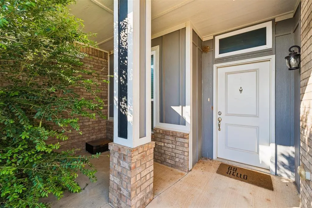 Photo 4 — 3911 Wiltshire Drive, Norman, OK 73026