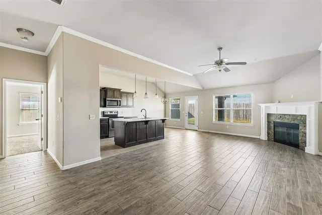 Photo 6 — 3911 Wiltshire Drive, Norman, OK 73026