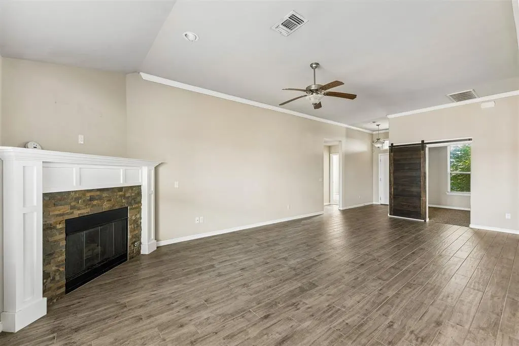 Photo 8 — 3911 Wiltshire Drive, Norman, OK 73026